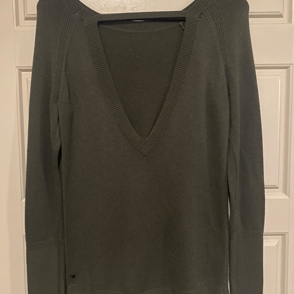 Lululemon Unity Drop Back Sweater Camo Green | SIZE: 4 - Picture 2 of 2